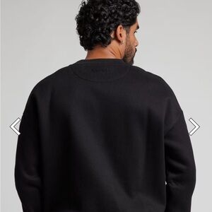 Comfrt Obsidian Black Basic Crop Crew